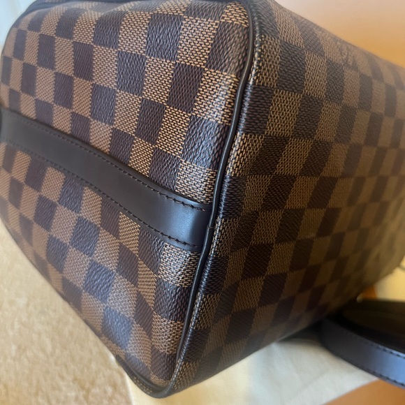 Authentic Louis Vuitton Speedy Bandouliere 30 - Picture 3 of 14